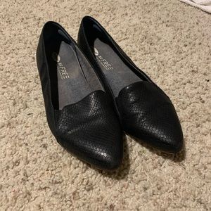 Dr. Scholl's Black Alligator textured Flats sz:9